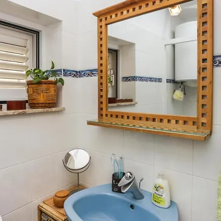 Sandro - Two Bedroom With Sea View